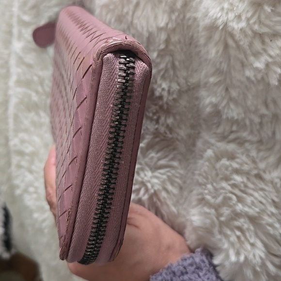 Bottega Venta Preloved wallet great condition inside & out, mauve. - Picture 10 of 14
